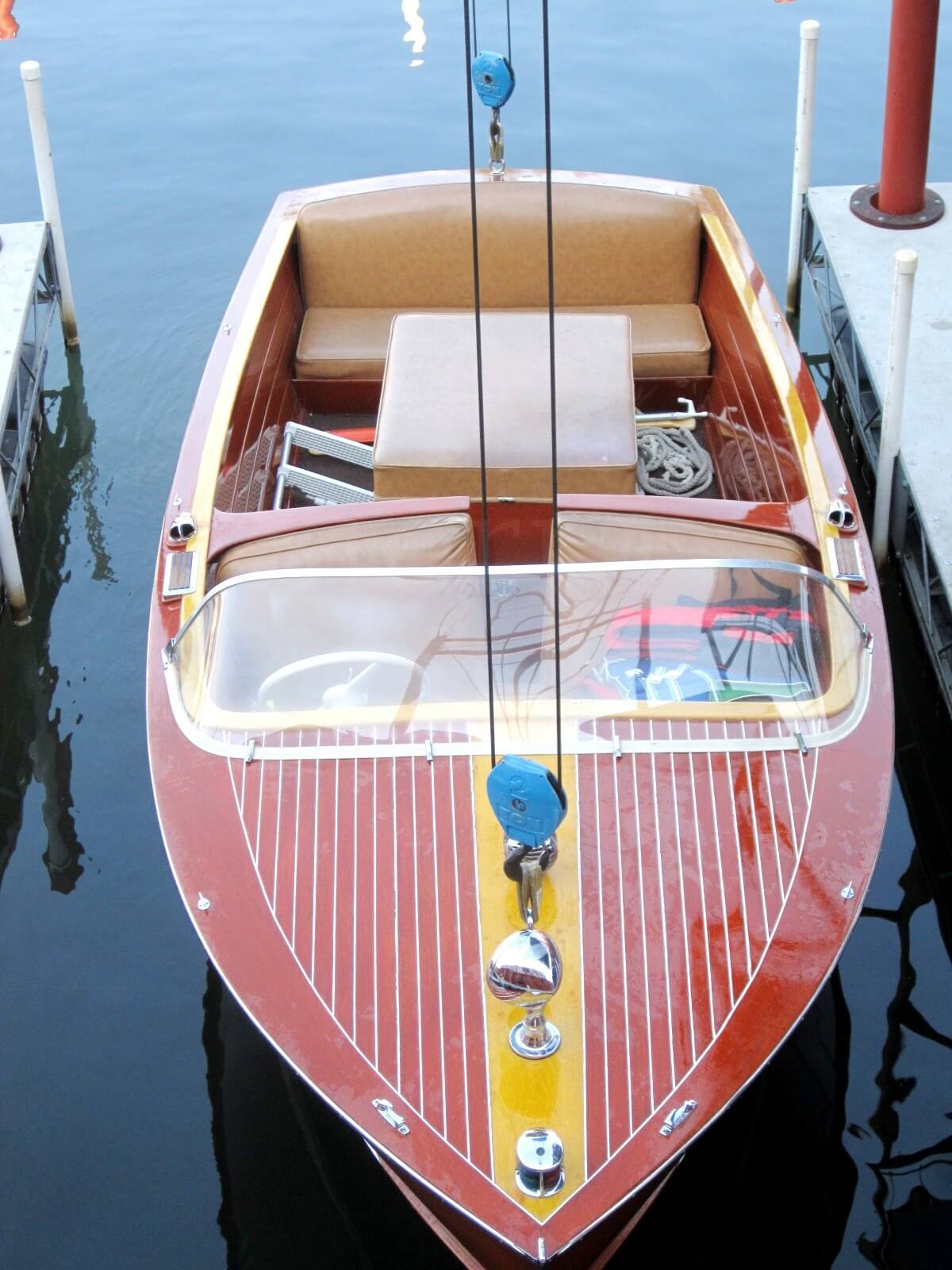 1957 Chris Craft 17ft Sportsman - Sierra Boat Company